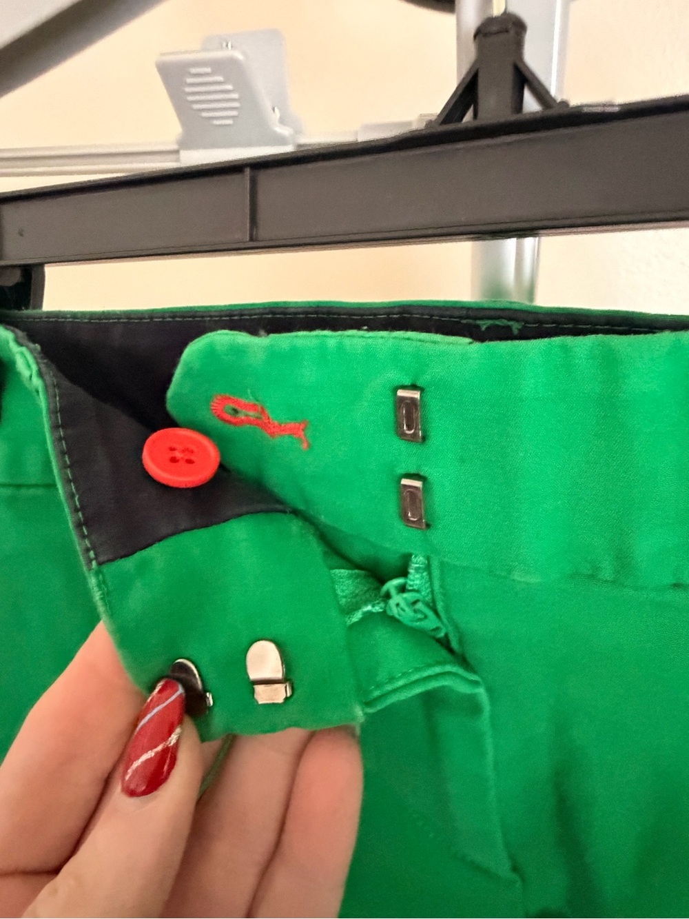 Boden 4” Flat Front Chino Shorts - Picture 3 of 10
